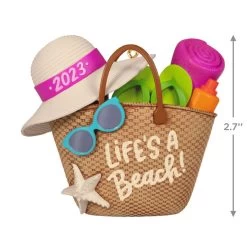 Hallmark Life's A Beach! 2023 Ornament -Hallmark Lifes a Beach Tote Bag Keepsake Ornament 1899QGO2929 03